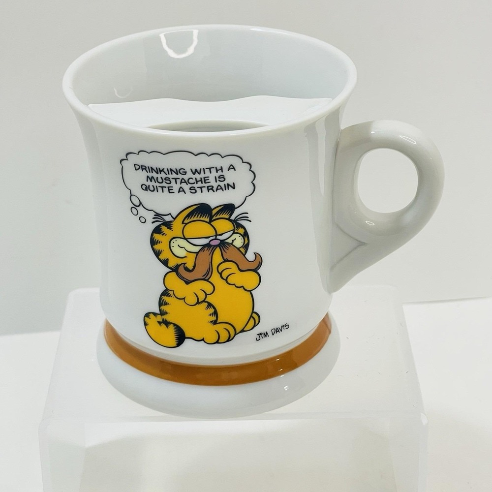 1978 Enesco‎ Garfield "Drinking With A Mustache Is Quite A Strain" Coffee Mug